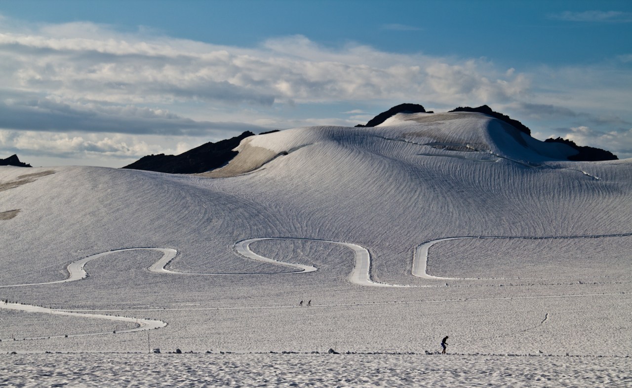 Unreal tracks on an unreal day.